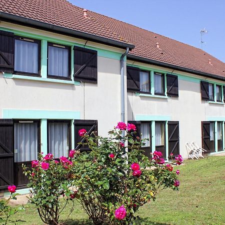 Contact Hotel Restaurant La Chaumiere Entre Orgeval Et Flins A13 Sortie 8 レ・ミュロー エクステリア 写真