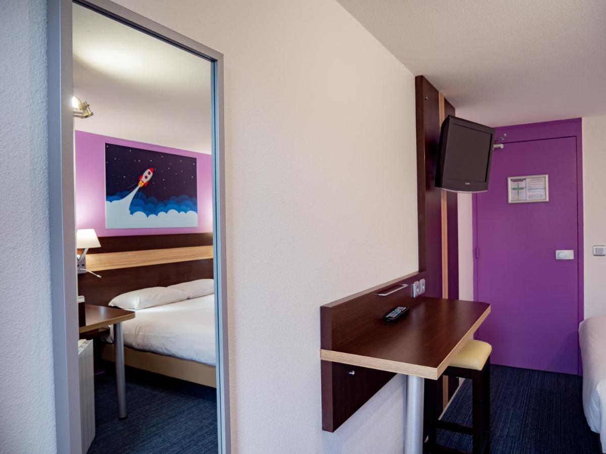 Contact Hotel Restaurant La Chaumiere Entre Orgeval Et Flins A13 Sortie 8 レ・ミュロー エクステリア 写真