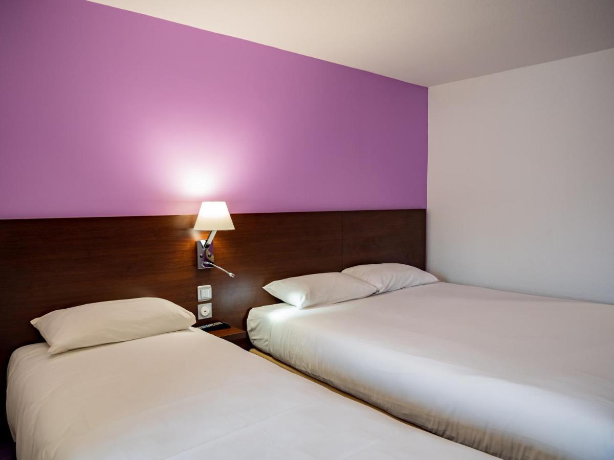 Contact Hotel Restaurant La Chaumiere Entre Orgeval Et Flins A13 Sortie 8 レ・ミュロー エクステリア 写真