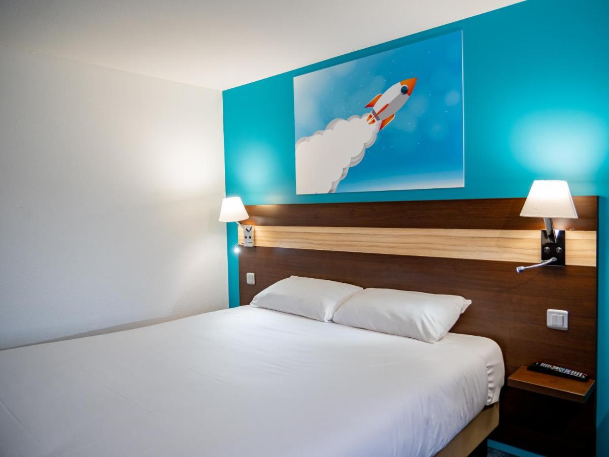 Contact Hotel Restaurant La Chaumiere Entre Orgeval Et Flins A13 Sortie 8 レ・ミュロー エクステリア 写真