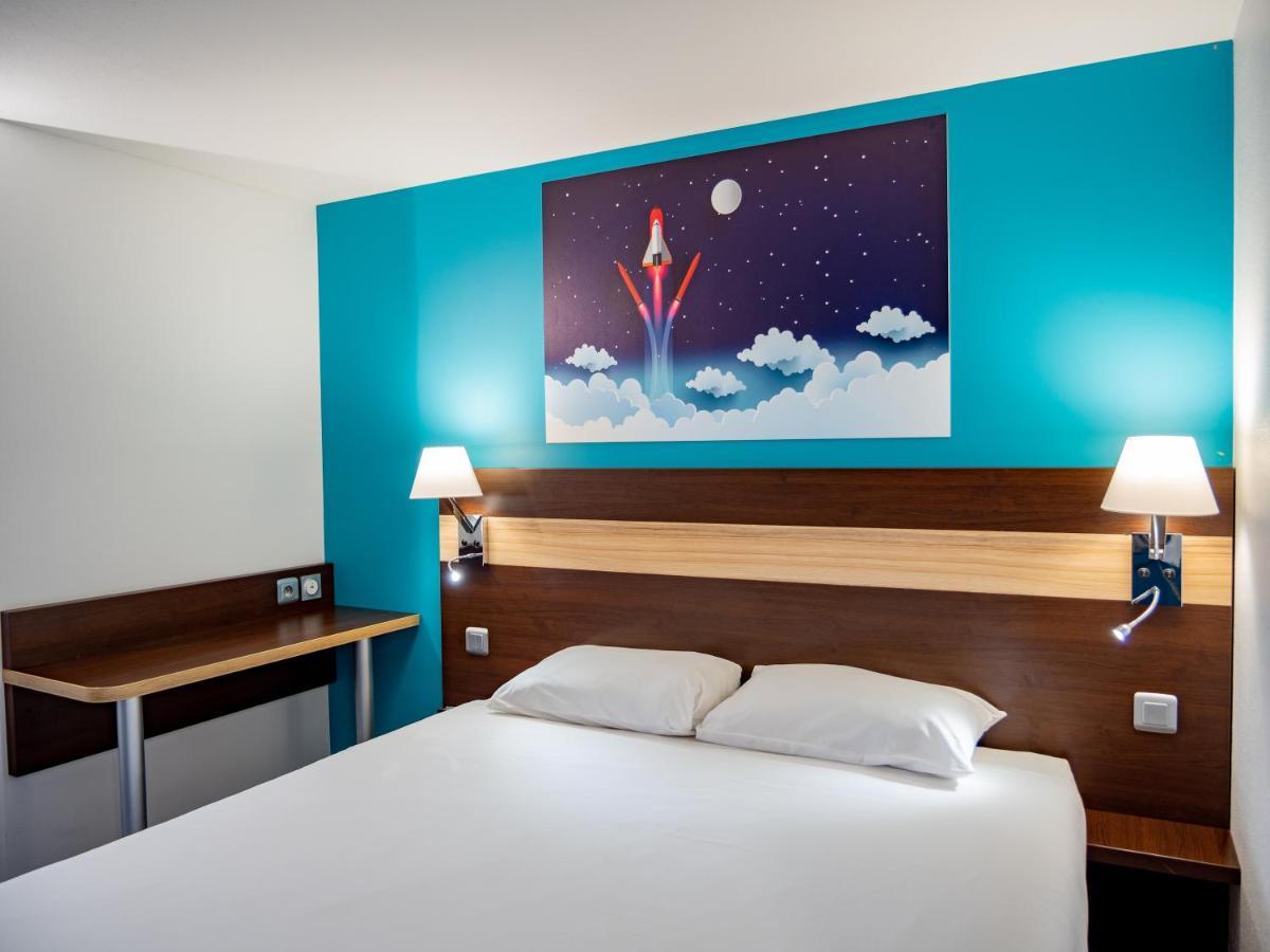 Contact Hotel Restaurant La Chaumiere Entre Orgeval Et Flins A13 Sortie 8 レ・ミュロー エクステリア 写真