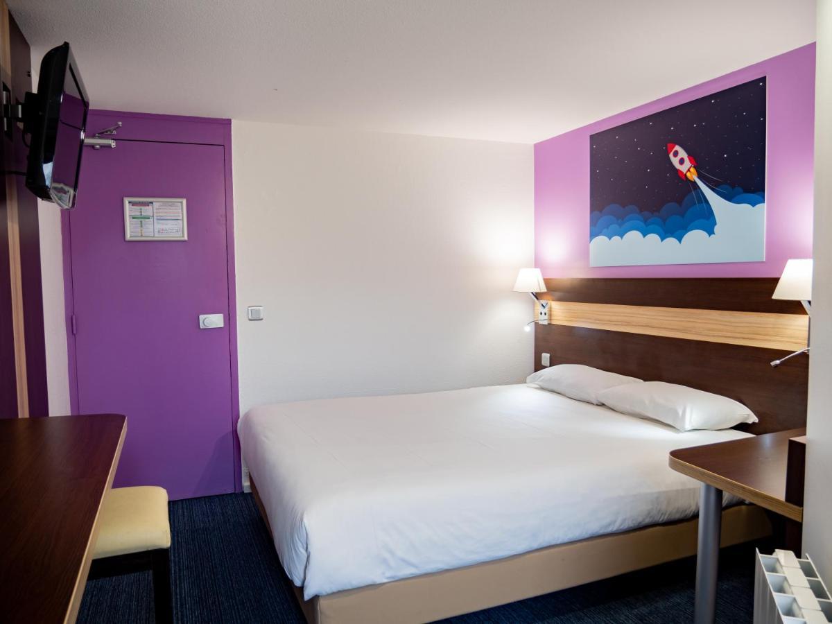 Contact Hotel Restaurant La Chaumiere Entre Orgeval Et Flins A13 Sortie 8 レ・ミュロー エクステリア 写真