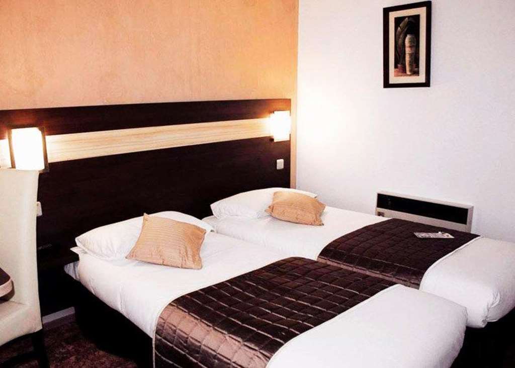 Contact Hotel Restaurant La Chaumiere Entre Orgeval Et Flins A13 Sortie 8 レ・ミュロー 部屋 写真