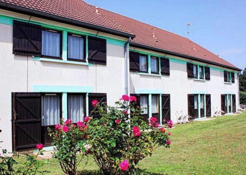 Contact Hotel Restaurant La Chaumiere Entre Orgeval Et Flins A13 Sortie 8 レ・ミュロー エクステリア 写真